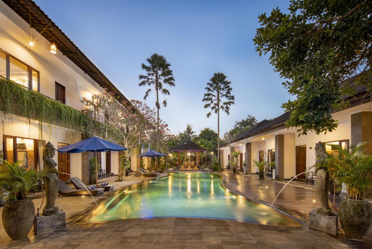 Ubud Raya Boutique Hotel מראה חיצוני תמונה