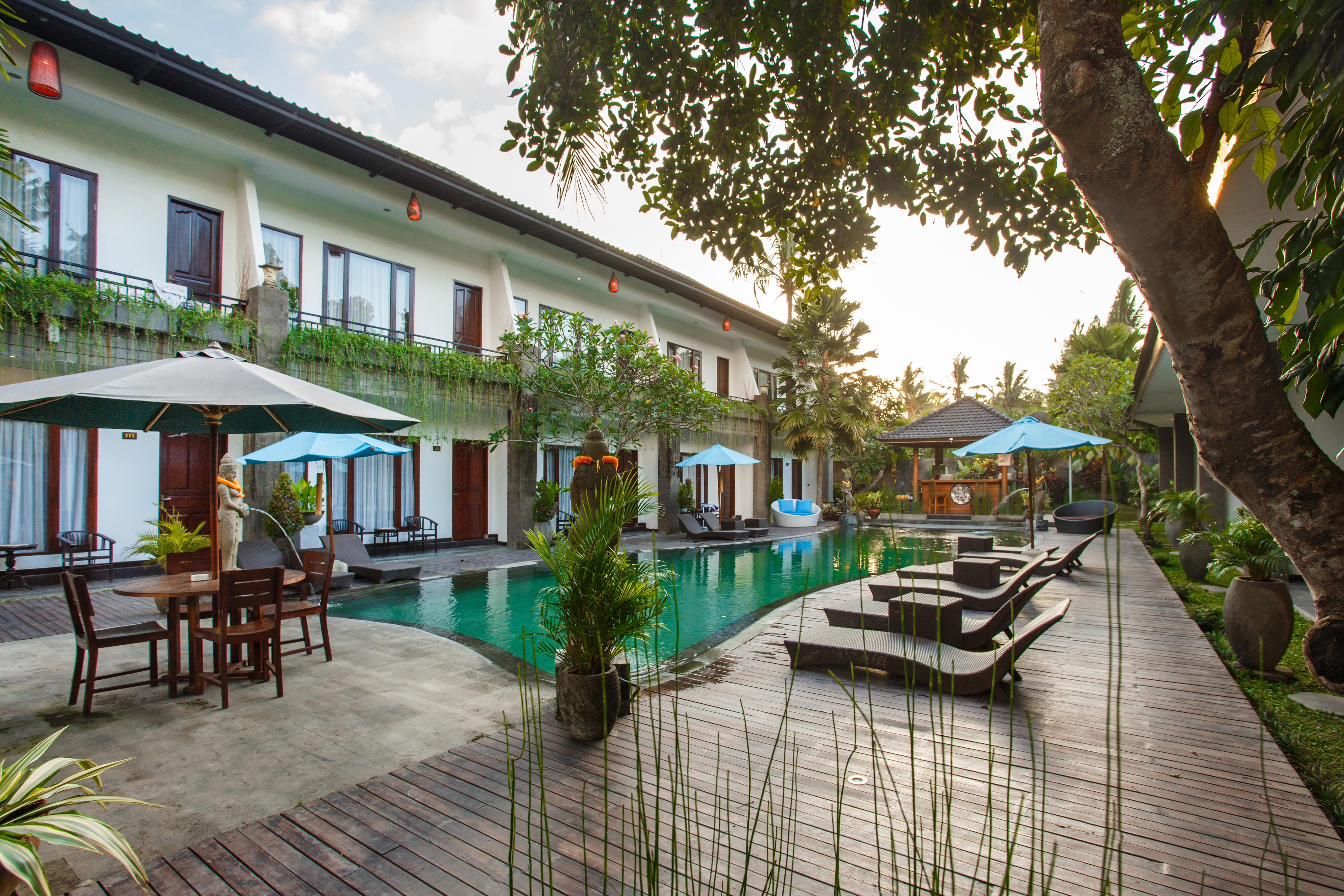 Ubud Raya Boutique Hotel מראה חיצוני תמונה