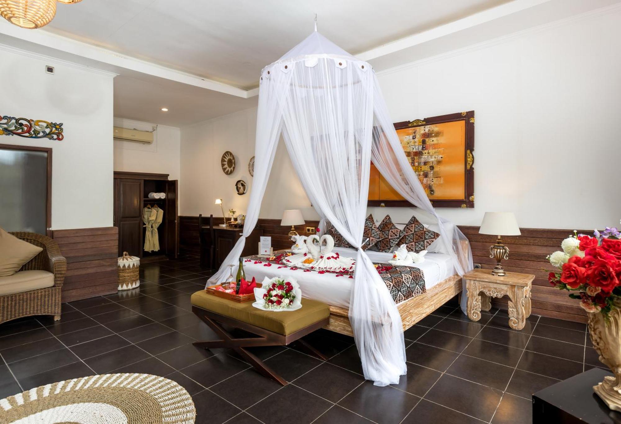 Ubud Raya Boutique Hotel מראה חיצוני תמונה